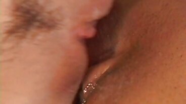 Film cheveux raides avec la sexy Lina film pono francais Luxa du Dorcel Club