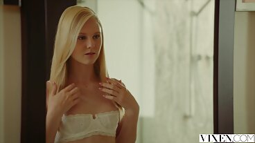 Vis rasée avec la magnifique Lacy Lennon et Vanna Bardot de Girls Way film porno francais complet streaming