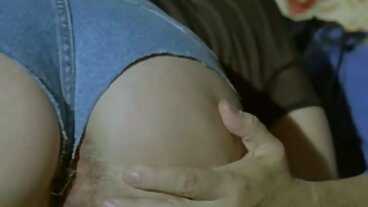 Dans la scène du lit avec la chaude Sera Ryder de Jays POV porno fr amateur