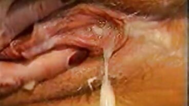 Scène de longues jambes avec la jolie Athena site porno espagnol Faris de Family Sinners
