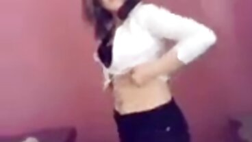 Sexe de cow-girl avec la sexy Lena Paul de Reality sex pornos francais Kings